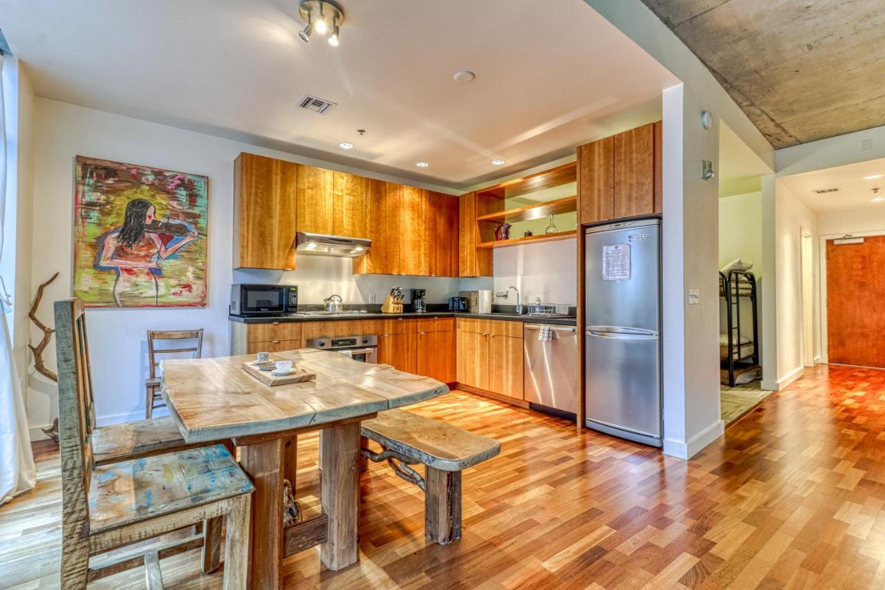 Oak Street Lofts Hotel ฮูดริเวอร์ ภายนอก รูปภาพ